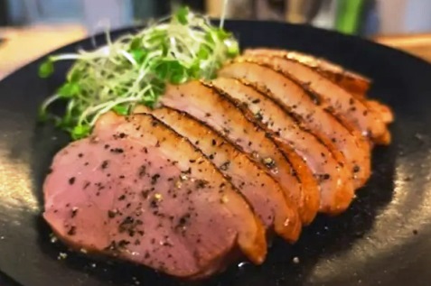 『Chill Labo Akasaka』の肉料理