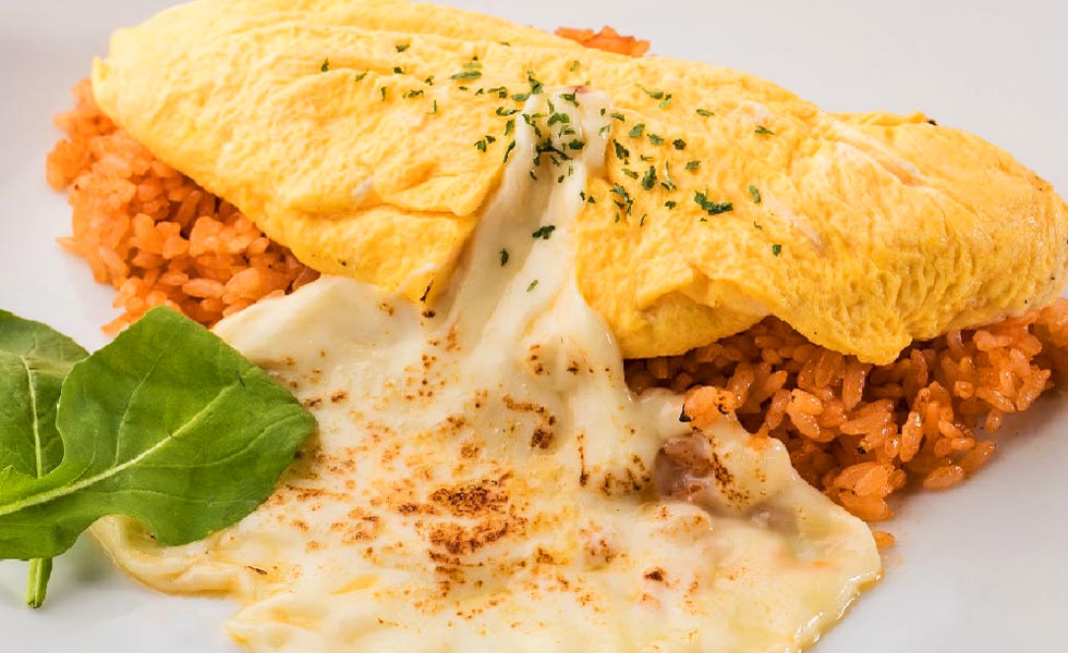 「和チーズ料理専門店 和ちいず工房 大門・浜松町店」の「とろーりチーズの和風オムライス」