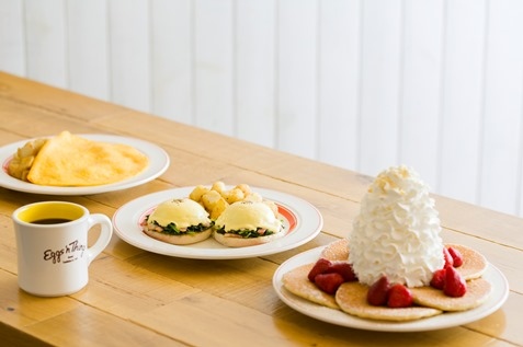 エッグスンシングスパンケーキ