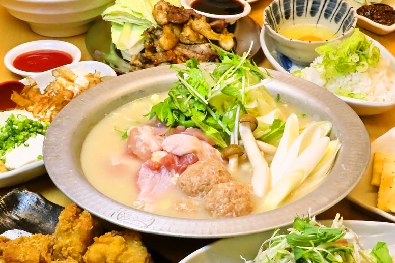 「大衆とり酒場 とりいちず 横浜西口北幸店」の「水炊き」