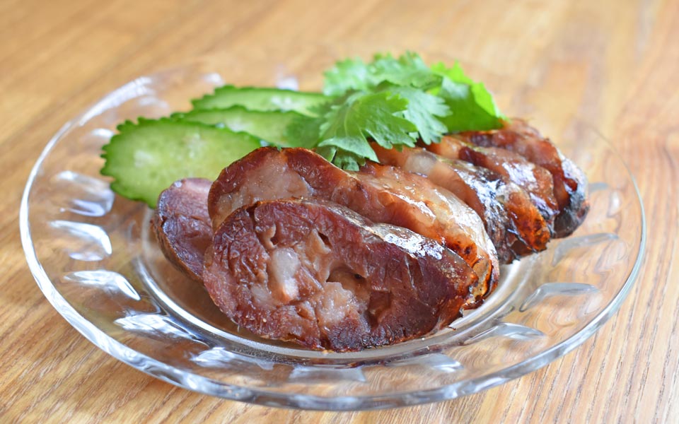 「リサバル 家庭料理とお酒いろいろ」の「自家製台湾風腸詰め」