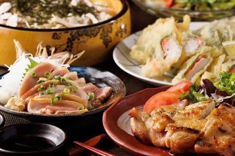 『鶏のまるよし』のコース料理