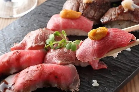 『京風和食 彩り個室居酒屋 てまり 川崎駅前店』の肉寿司