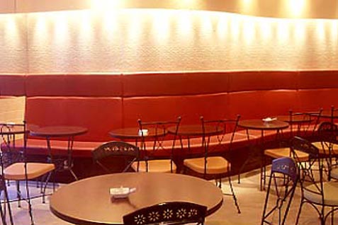 汐留・イタリア街「MILE FIORE新橋店」店内イメージ