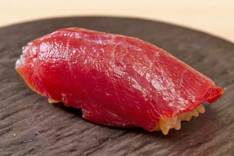 『鮨 仙酢 総本店』の絶品「マグロ」