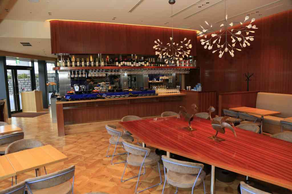 『『Le Poulet Brasserie Ukai』の店内