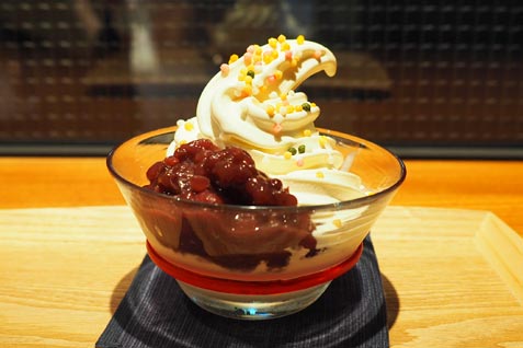 『甘味 おかめ』の「ぶぶソフト」