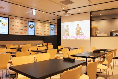 『TOKYO PARADE goods&cafe』の店内