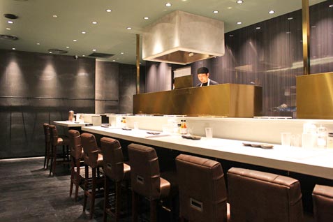 『博多天ぷら たかお』の店内
