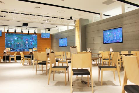 『GG Shibuya mobile esports cafe&bar』の店内