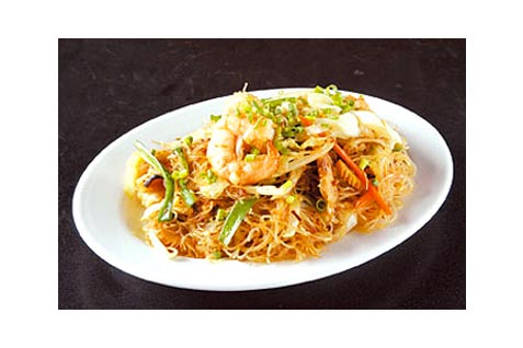 『青龍門 横浜みなとみらい店』のイチオシ「海鮮焼きビーフン」
