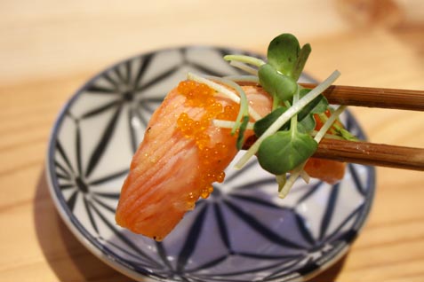 『かどはち 燻 渋谷店』 4/15グランドオープン！素材にこだわる「寿司」「燻製」「炭焼」