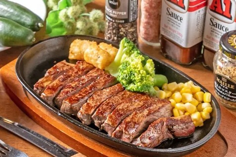 「78ステーキ 池袋」の「78ステーキ」