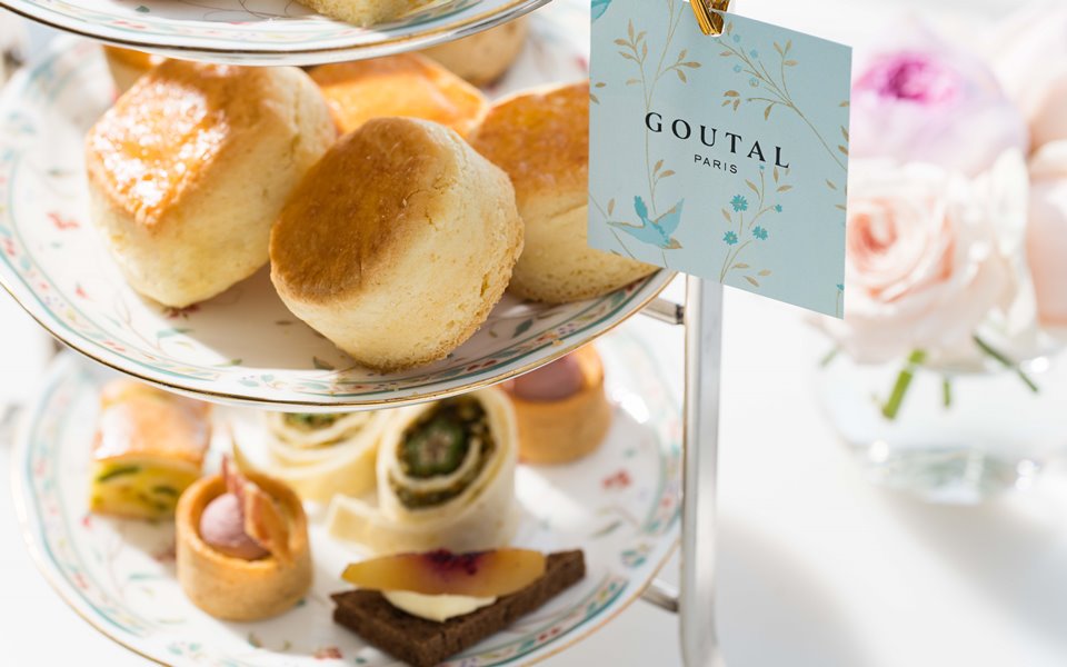 「洋梨＆ピーチアフタヌーンティー Supported by GOUTAL」【ホテル椿山荘東京】b