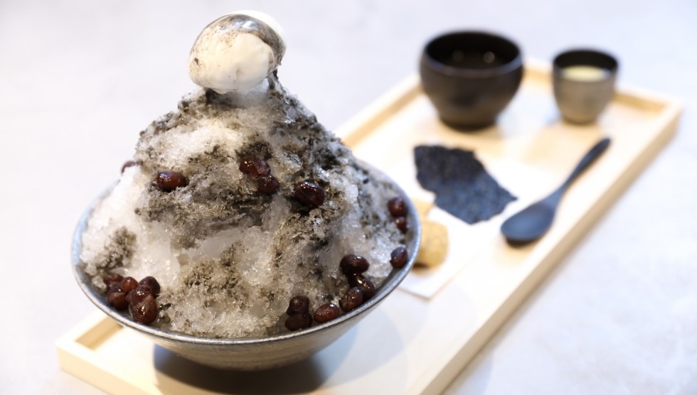 『現代里山料理ZEN HOUSE』の「大吟醸かき氷」