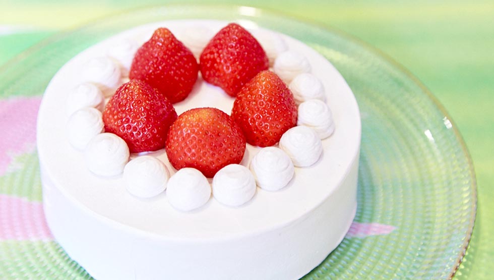 『hal okada vegan sweets lab』の「苺のビーガン・ショートケーキ」