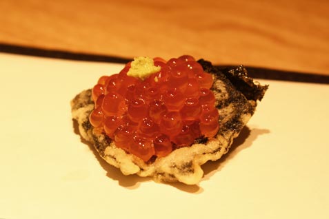 『天ぷらとワイン 大塩』の「いくら」