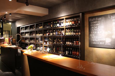 『WHISKY HOUSE MADURO』の店内