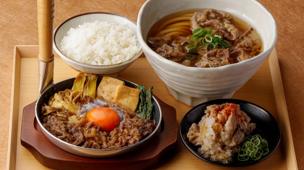 『丸亀製麺』の「神戸牛づくし膳」