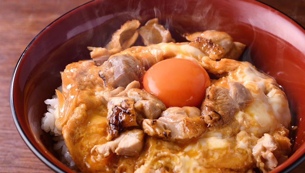 『親子丼 ごっつ食べなはれ』 中目黒のほぼ駅前に誕生！ふんわりとろり、至福の味わい！
