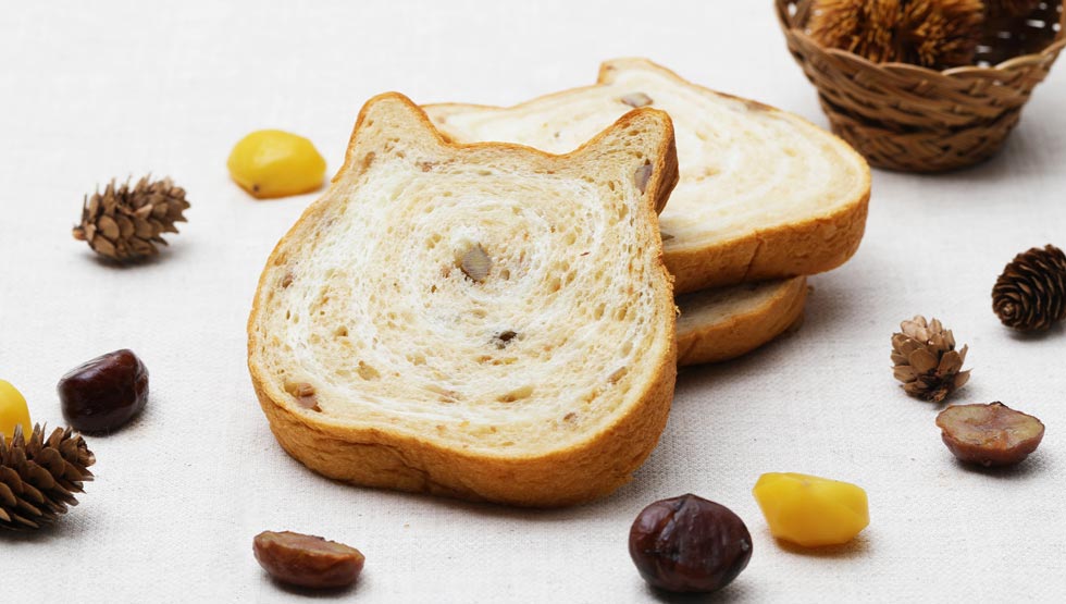 『ねこねこ食パン』の「ねこねこ食パン モンブラン」