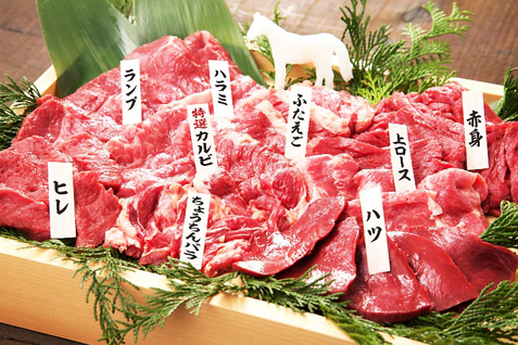 「馬肉酒場 三村 新宿西口店」の馬肉例