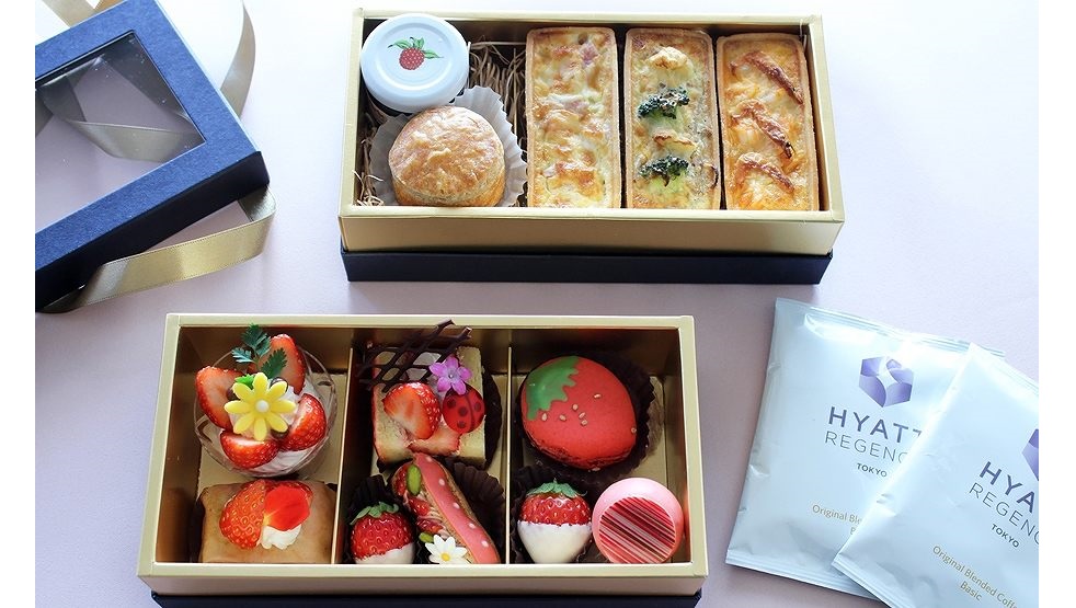 「いちごのアフタヌーンティーボックス」【ハイアットリージェンシー東京】