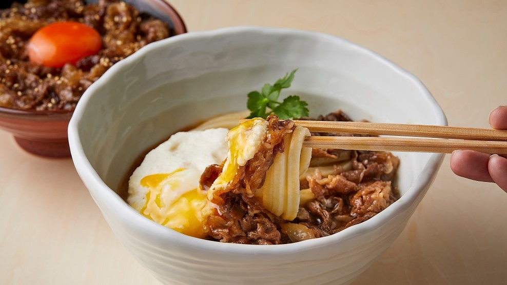 『丸亀製麺』の「神戸牛と大和芋のとろ玉うどん」