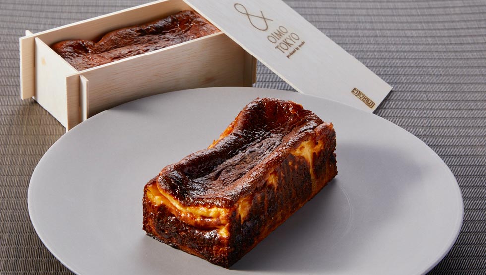『& OIMO TOKYO ザ・ペニンシュラ 東京本店』の「蜜芋バスクチーズケーキ」