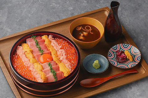 「炭と海鮮と串焼きと肴 とっとっと 難波千日前店」ランチイメージ