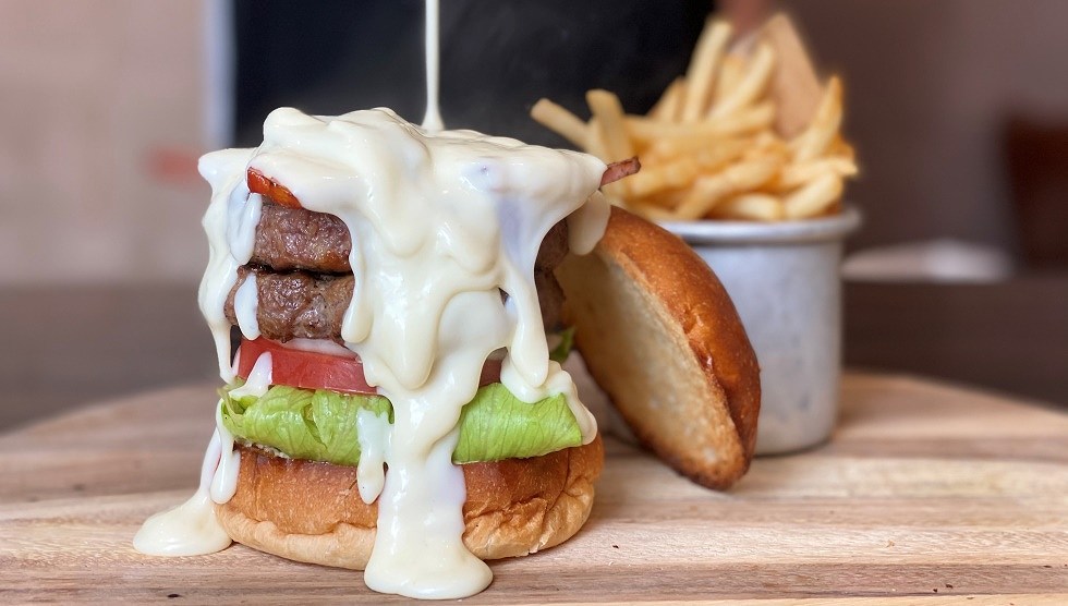 「BLT メルトダブルチーズバーガー」【BLT STEAK GINZA】