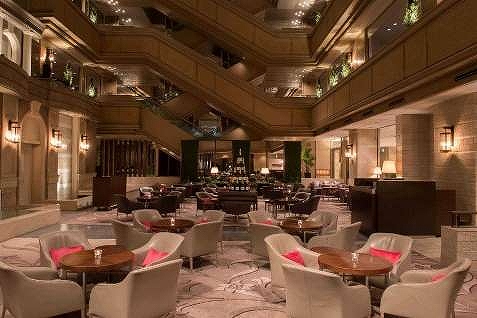 『アトリウムラウンジ「グリンデルワルド」』の店内