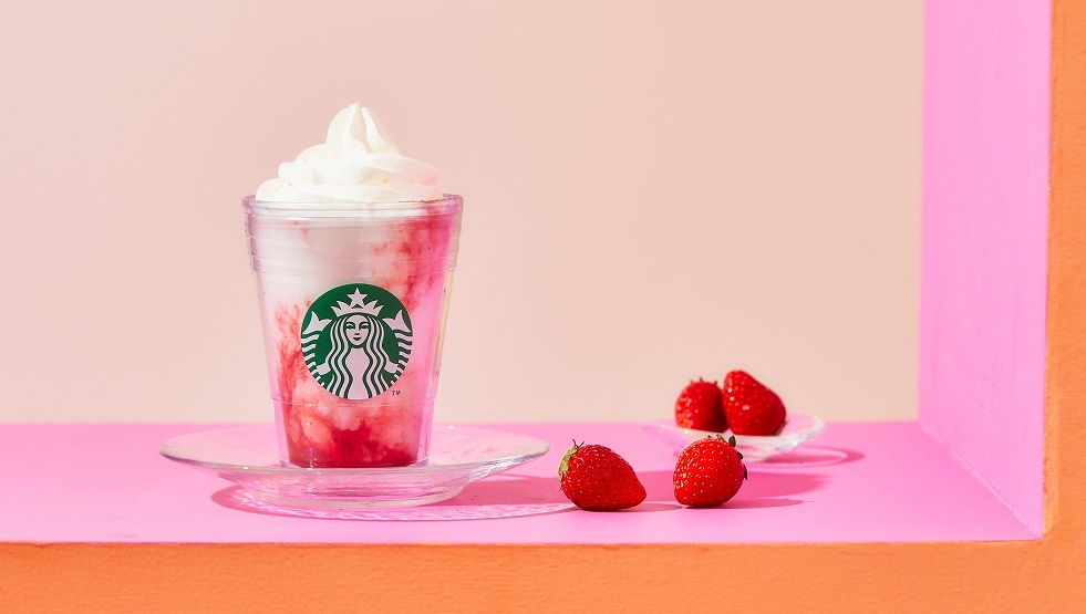 スターバックス　ストロベリー フラペチーノ