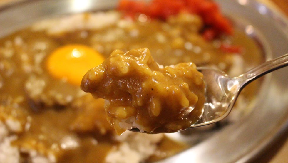 辛くて甘くて懐かしい！『大阪マドラスカレー』！大阪の人気カレー店が東京に進出中！
