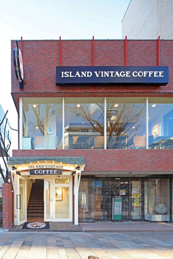 「アイランド ヴィンテージ コーヒー （Island Vintage Coffee）表参道店」の外観
