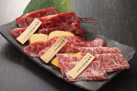 「土古里 ルミネ横浜店」の肉一例
