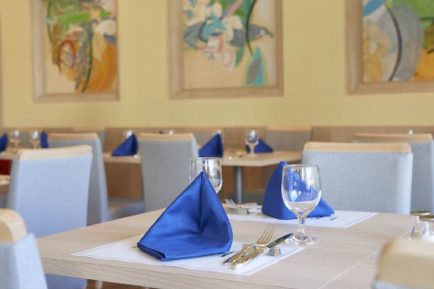 「レストラン ル クレール」の店内