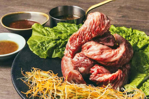 「焼肉うしごろ横浜」の肉料理例
