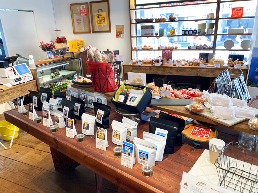 「d'une rarete(デュヌラルテ)」の店内