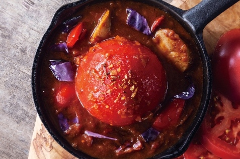 「赤野菜と挽肉のトマトカレー」