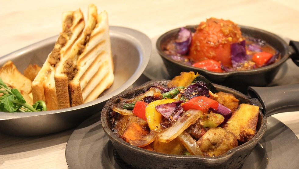 『野菜を食べるカレーcamp』新グランドメニュー-main