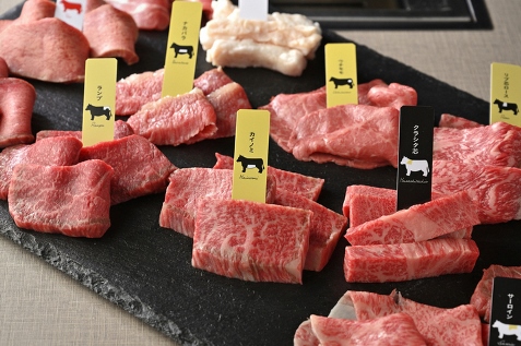 『熟成和牛焼肉エイジング・ビーフ 飯田橋神楽坂店』の熟成肉盛り合わせ