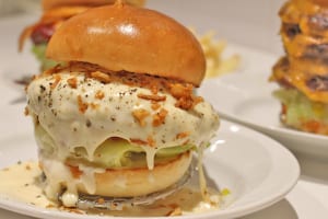 『BLUE STAR burger gourmet 113』オープン！イートインのコンセプトストアが誕生
