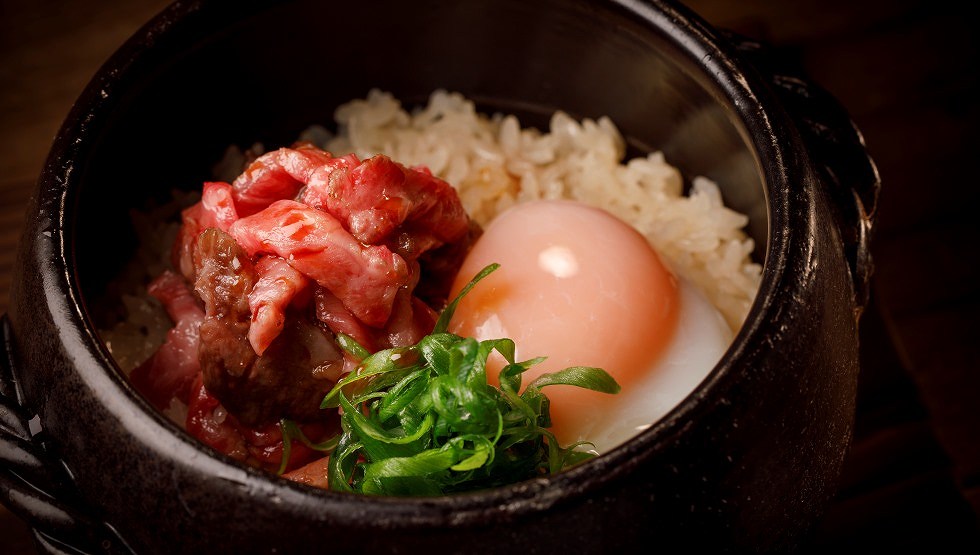 『神楽坂 囲炉裏 肉よろず』土鍋ごはん