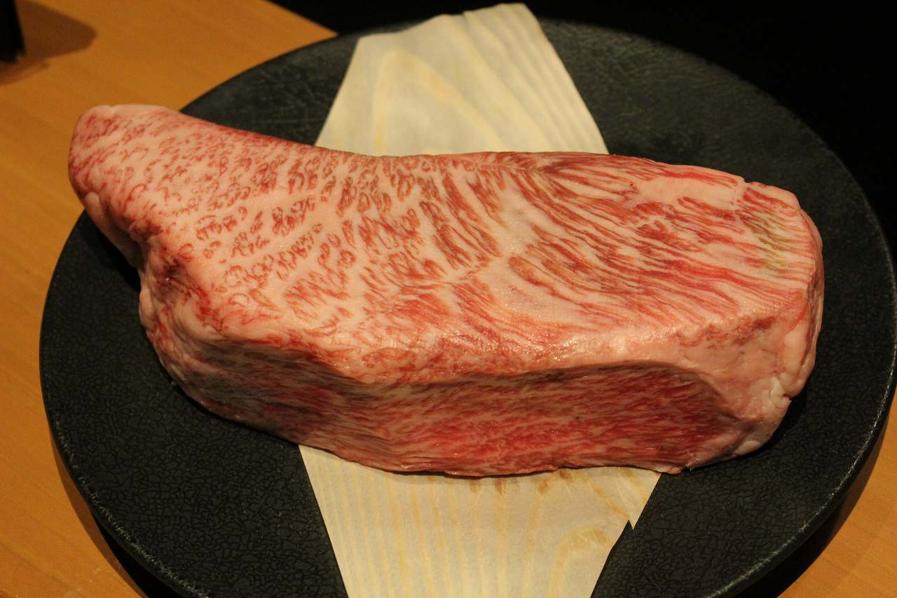 『神楽坂 囲炉裏 肉よろず』牛肉