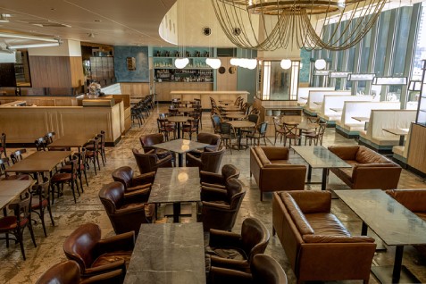 「THE THEATRE TABLE」の店内