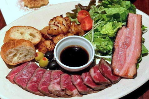 「Salt中目黒」の「ビーフステーキランチプレートセット」