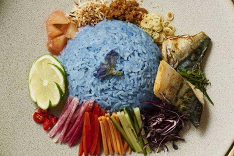 「Butterfly Pea 中目黒」の「カオヤム」
