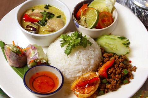 「Butterfly Pea 中目黒」の「Thai ごちそうランチプレート」