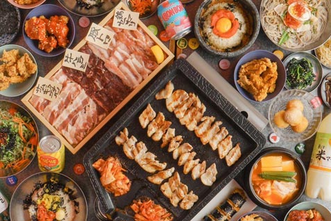『韓国料理×サムギョプサル×野菜巻き串 ウメダニューウェーブ』の「サムギョプサル」など